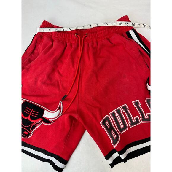 Vintage Chicago Bulls Six Time NBA Finals Championship Pro Standard Shorts Large - Picture 10 of 14